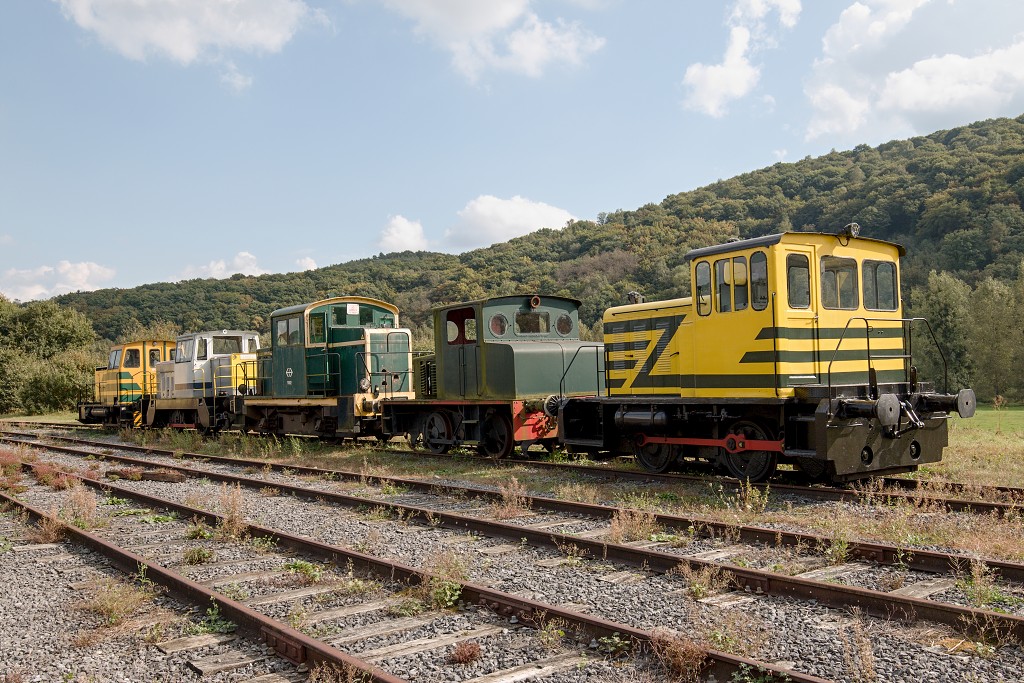 spoorweg spoorwegen hdr ns trein treinen locomotief verkeer transport openbaar vervoer spoor stoomlocomotief station